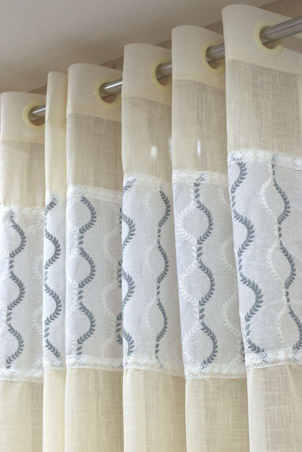 Semi-Linen Door Curtain (4×7 ft)