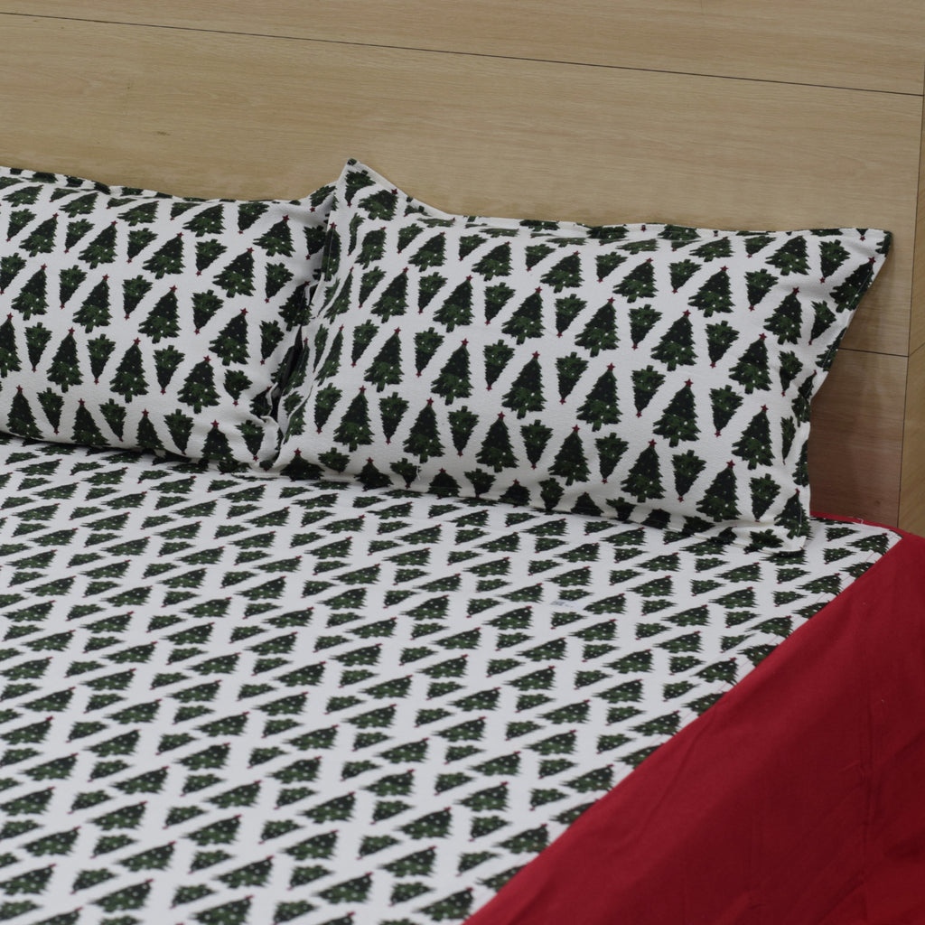 Christmas Tree Printed King Size Cotton Bed Sheet with Pillow Covers – Nushio by Pulpel