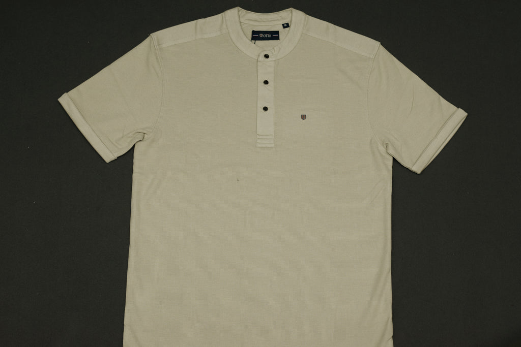 Men’s Off-White Textured Henley T-Shirt | Casual Slim Fit Half Sleeve Tee