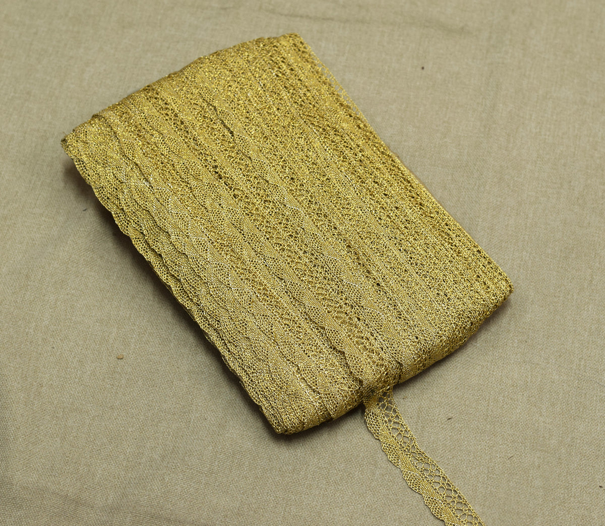 Golden Decorative Lace Trim – 1 Meter | 10m/15m Design