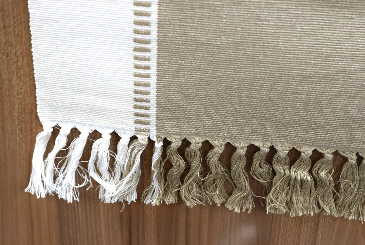 Elegant Beige & White Table Runner with Tassel Fringe – 190 x 40 cm