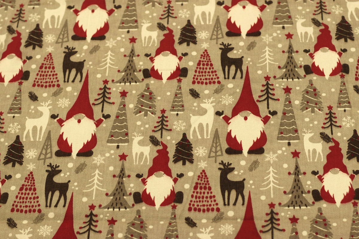 Festive Holiday Gnome Print Tablecloth with Elegant Lace Border – Nushio by Pulpel