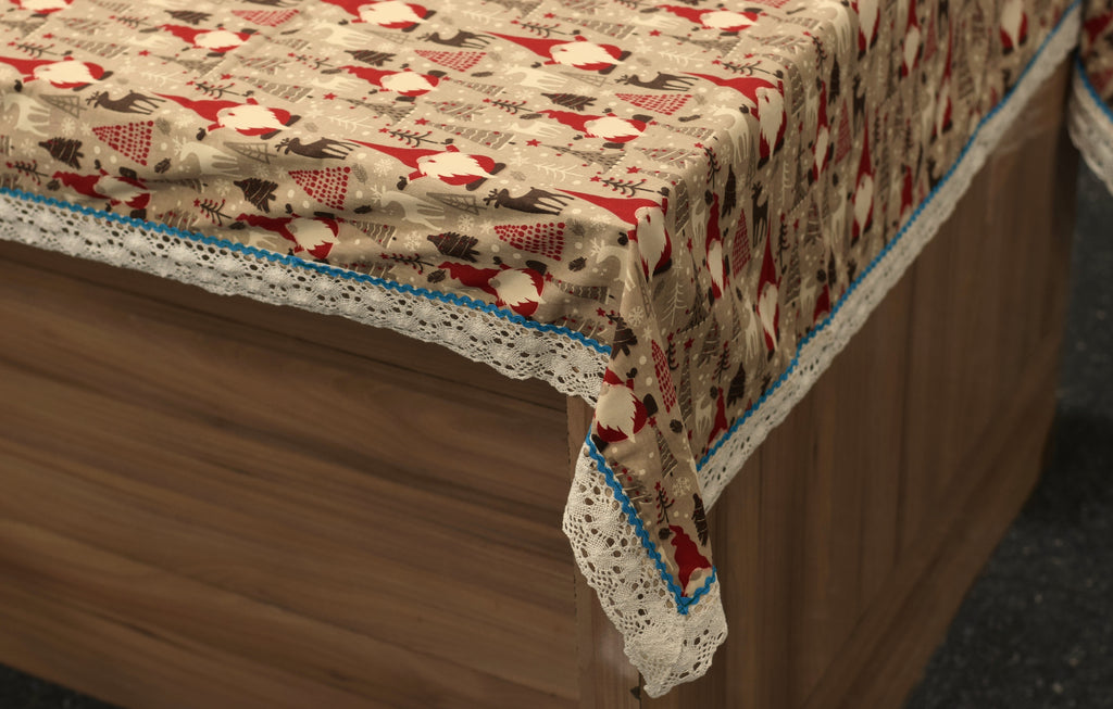 Festive Holiday Gnome Print Tablecloth with Elegant Lace Border – Nushio by Pulpel