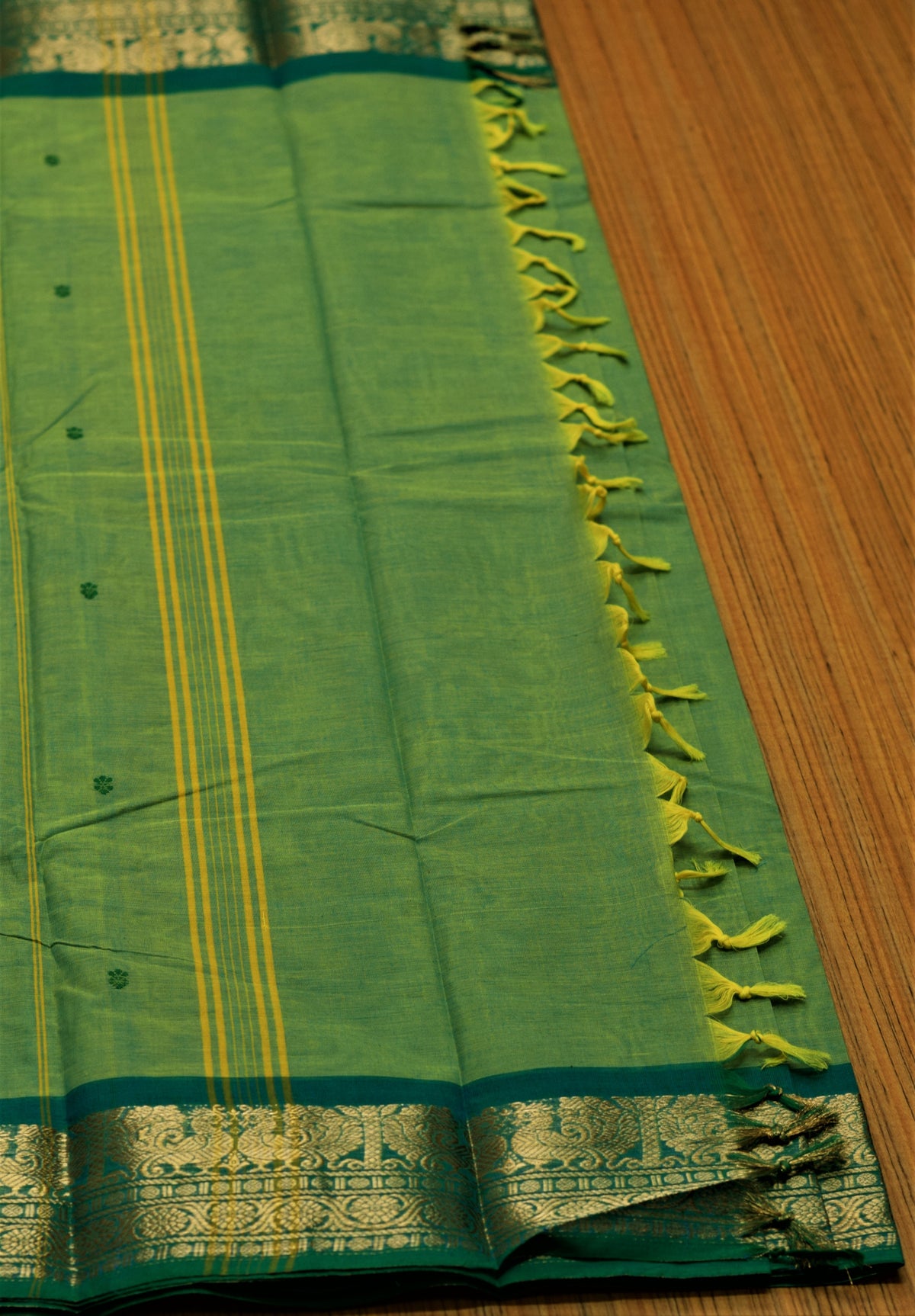 Parrot Green Kaanchi Cotton Saree with Teal Blue Peacock Zari Border & Blouse Piece