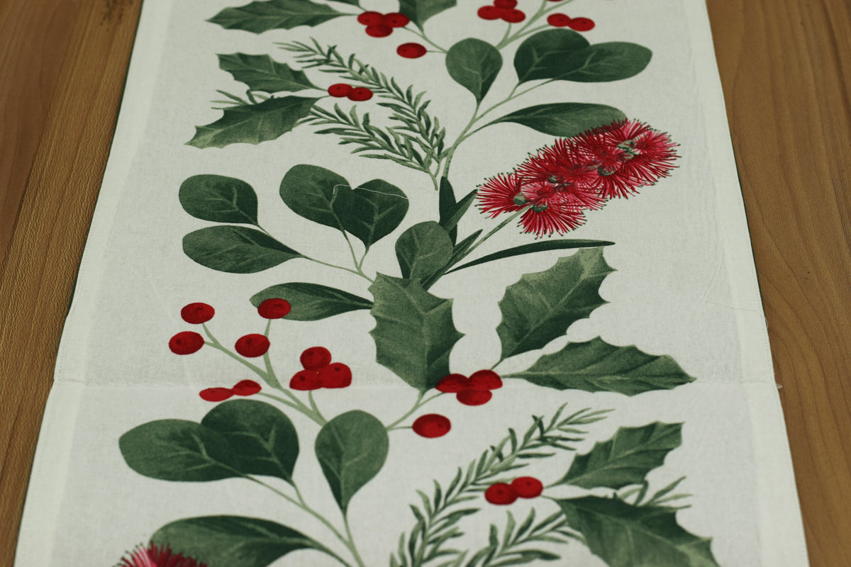 Christmas Floral Printed Table Runner – 150 × 35 cm