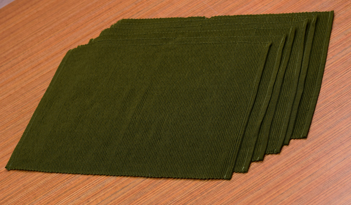 Textured Table Mat – 50 × 35 cm | Elegant Olive Green Ribbed Placemat