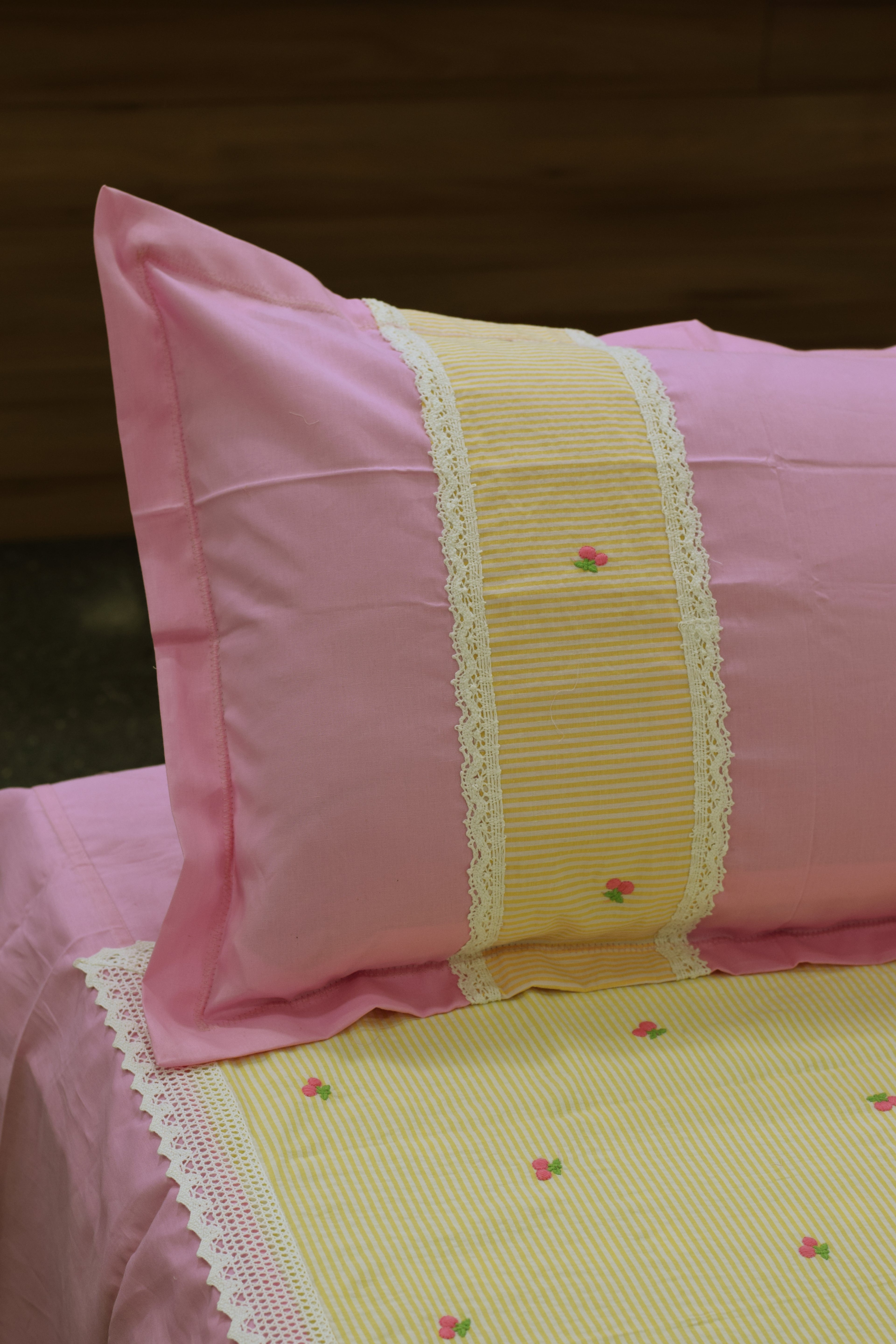 Pastel Elegance Soft  Pink & Pastel Yellow (90" x 96") Bedspread Set with Pillow Covers