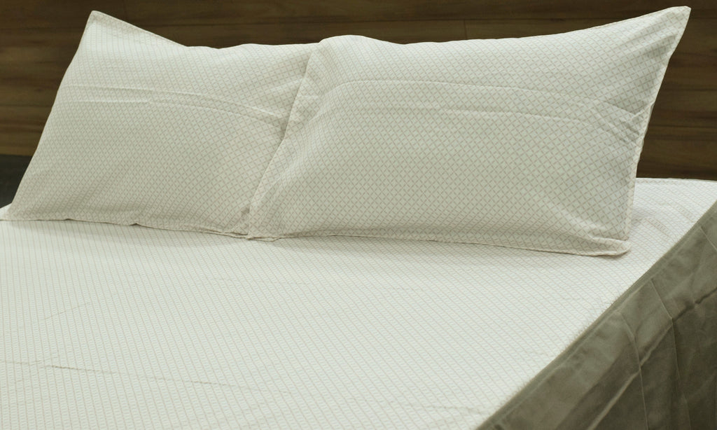 King Size Cotton Bedspread with Pillow Covers – Elegant Ivory & Taupe Geometric Design | Bedspread Set