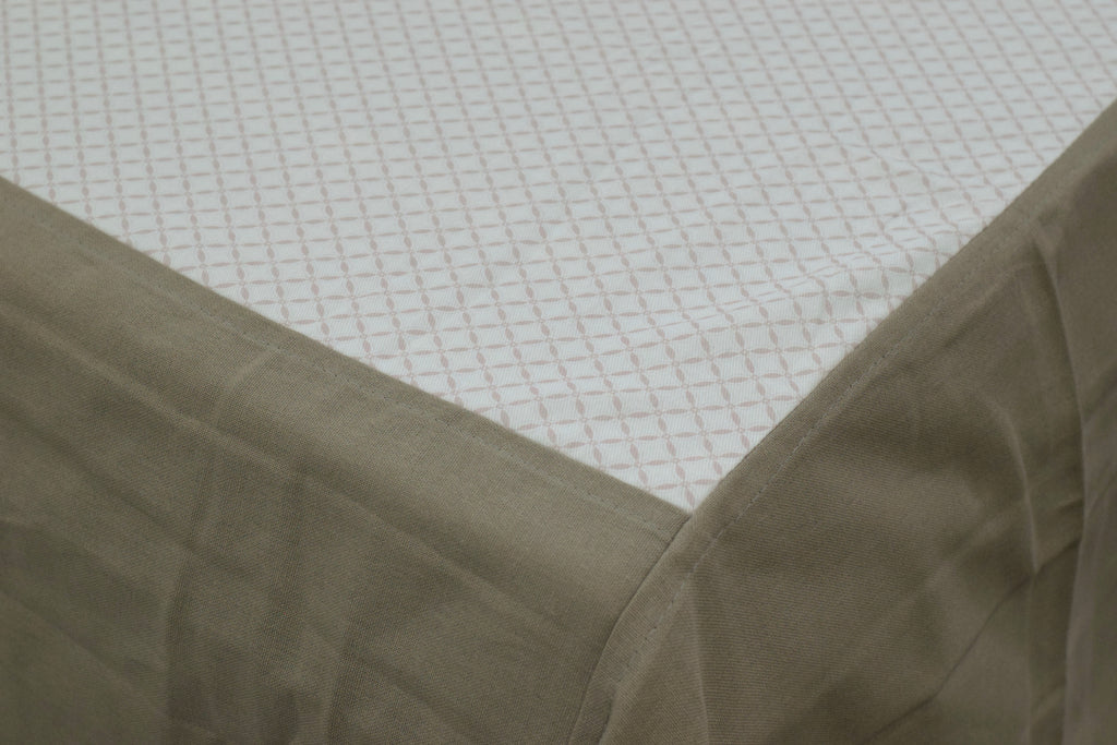 King Size Cotton Bedspread with Pillow Covers – Elegant Ivory & Taupe Geometric Design | Bedspread Set