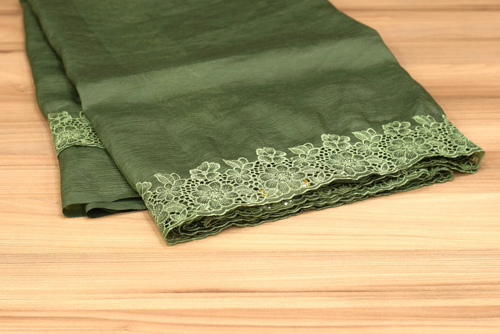 Elegant Crushed Organza Saree with Floral Lace Border – Premium Party & Occasion Wear