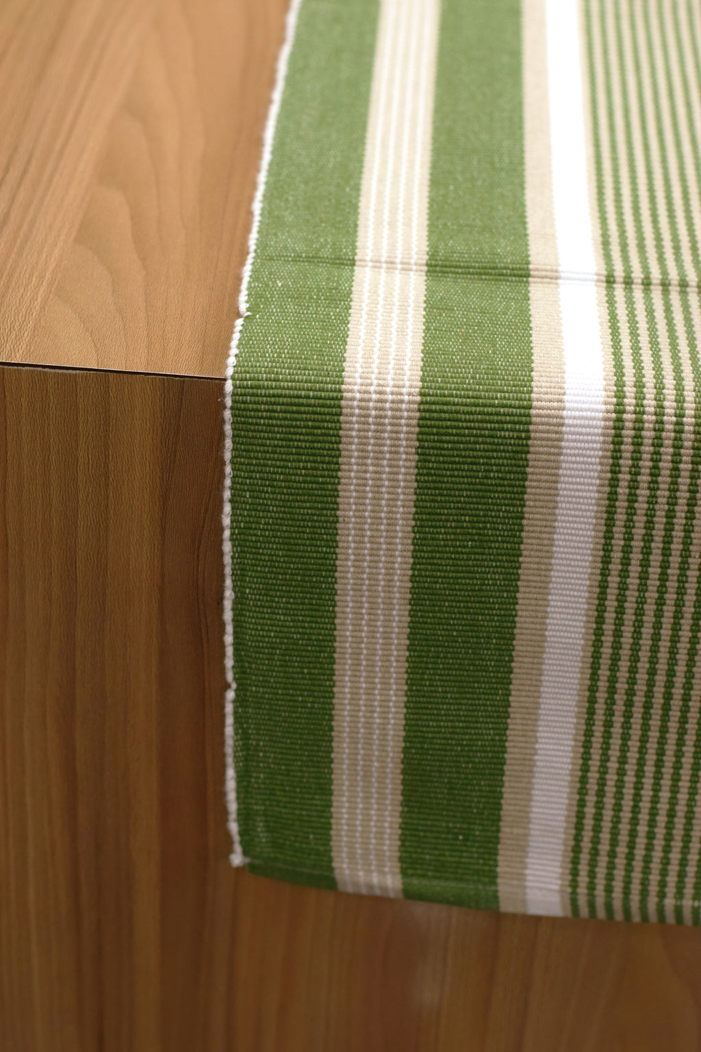 Green & Cream Striped Table Runner – 120 × 35 cm