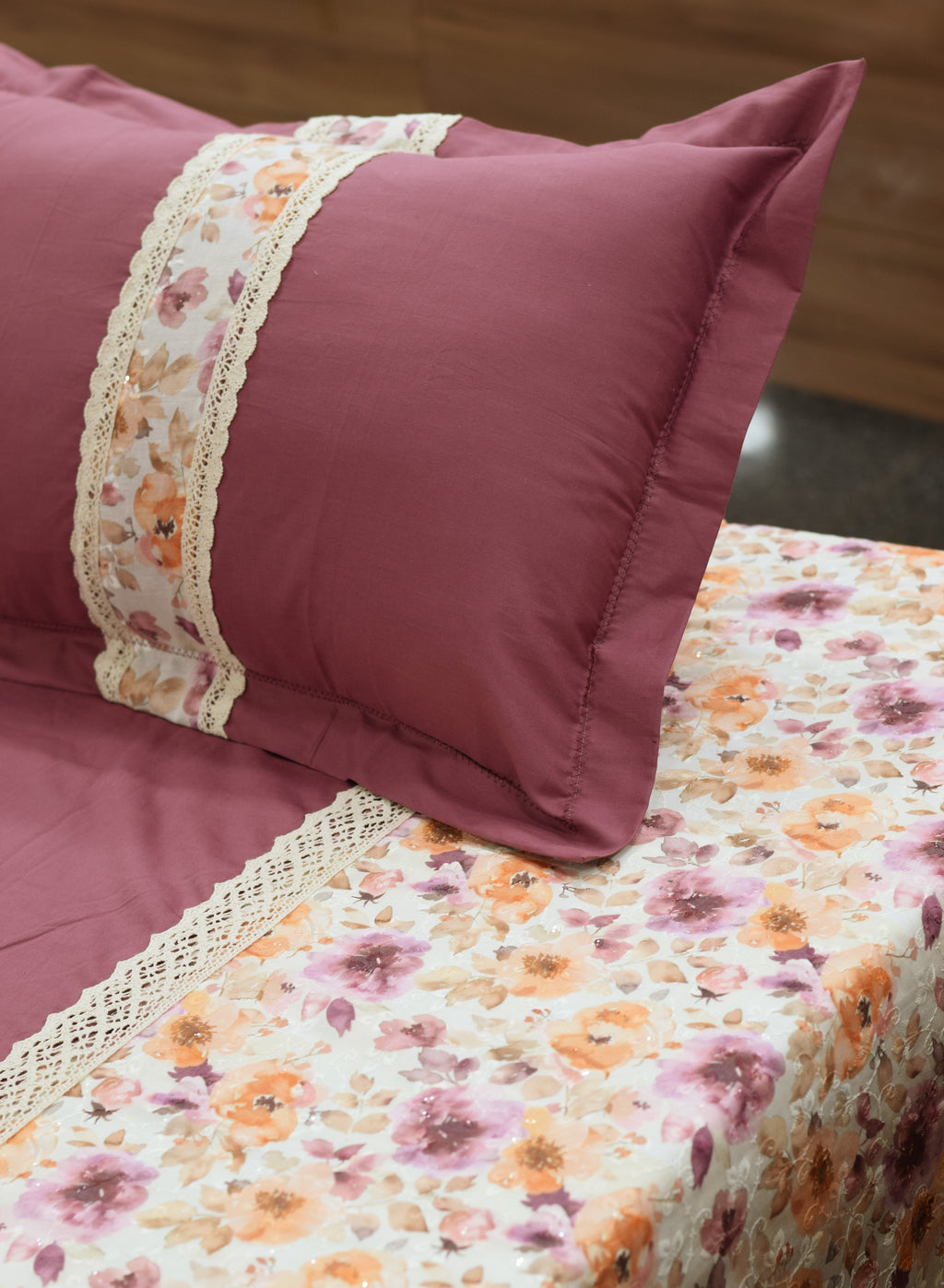 Elegant Floral King Size Bedspread Set with Lace Detailing – 106 × – Nushio by Pulpel