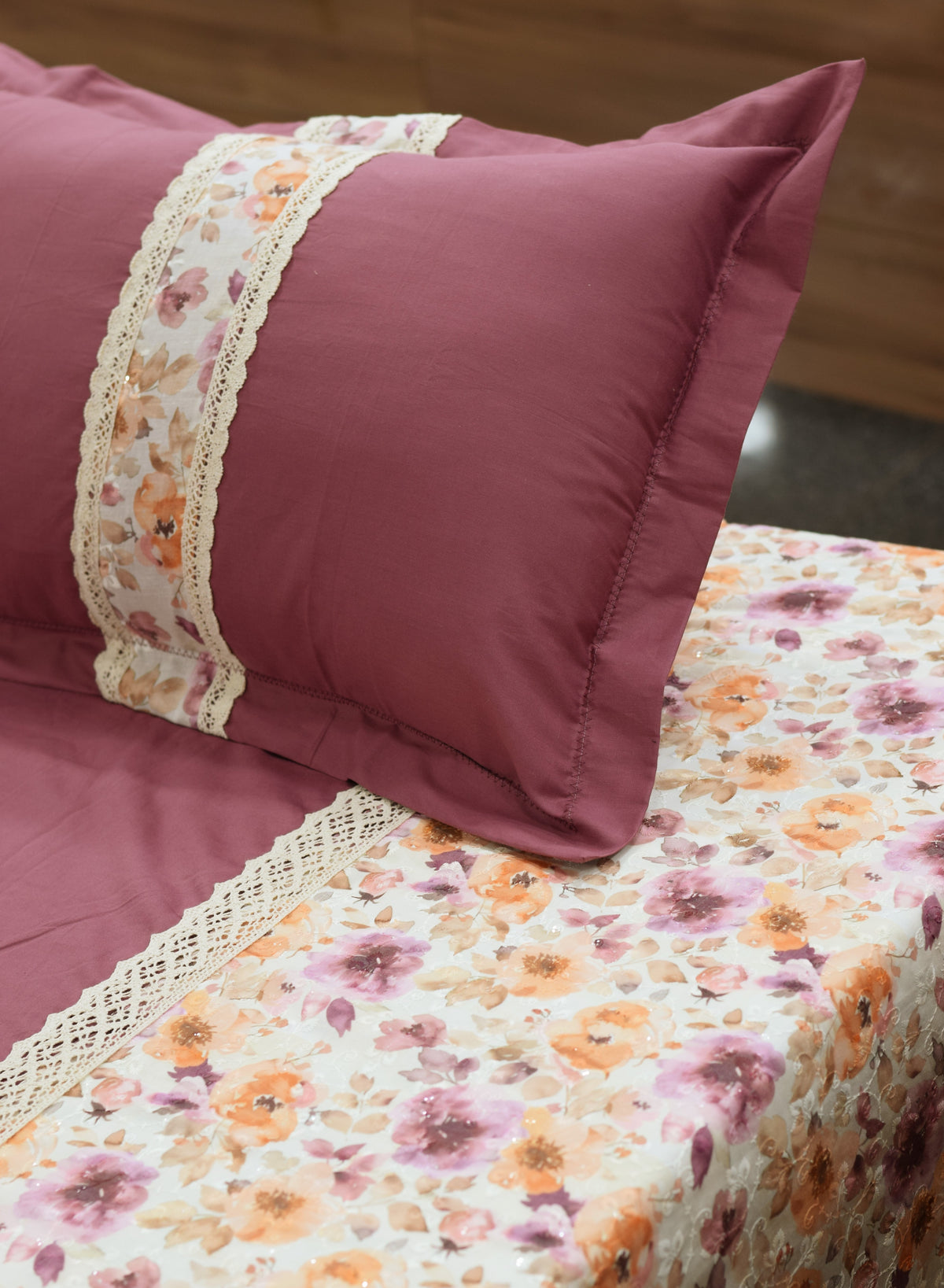 Elegant Floral King Size Bedspread Set with Lace Detailing – 106 × – Nushio by Pulpel