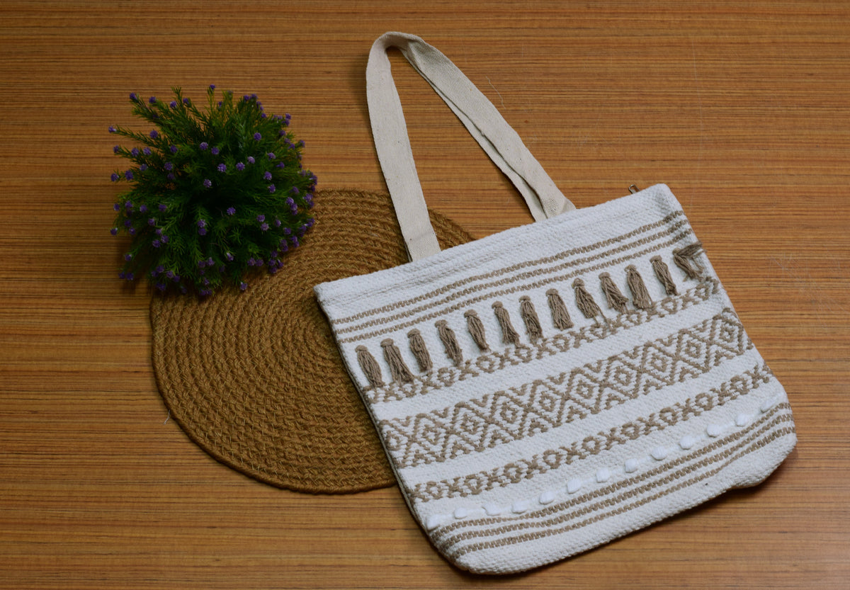 Off-White & Beige Jute Cotton Blend Shoulder Bag with Tassel Detailing – Nushio by Pulpel
