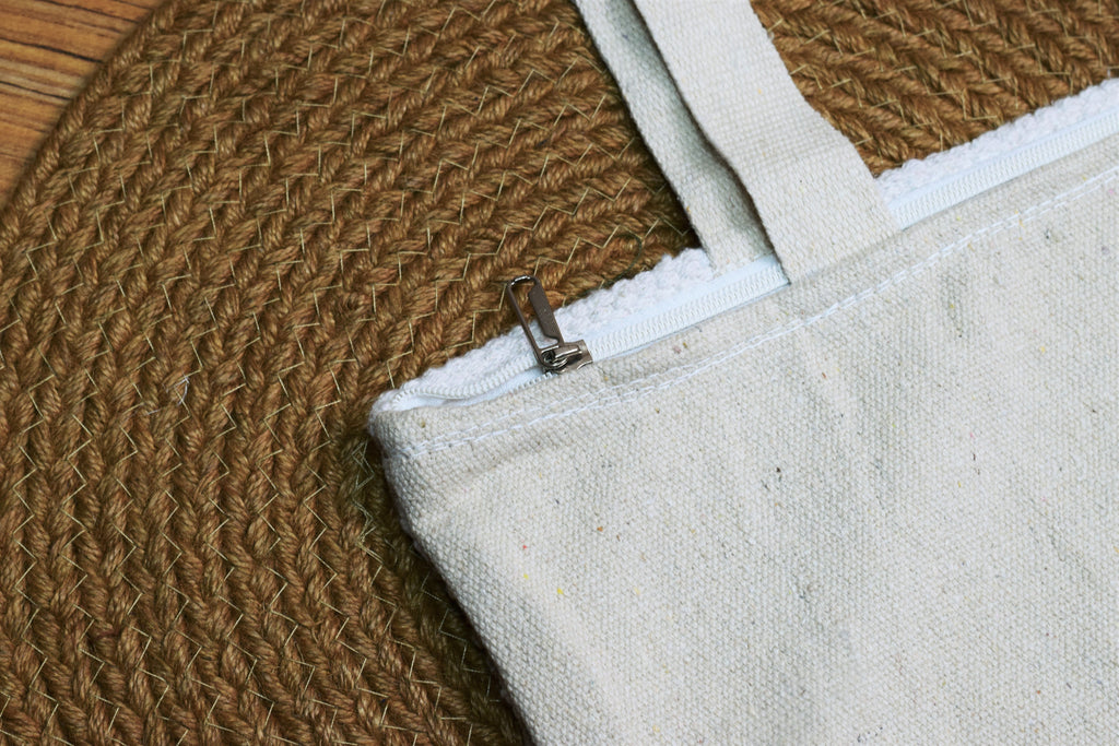 Off-White & Beige Jute Cotton Blend Shoulder Bag with Tassel Detailing – Nushio by Pulpel