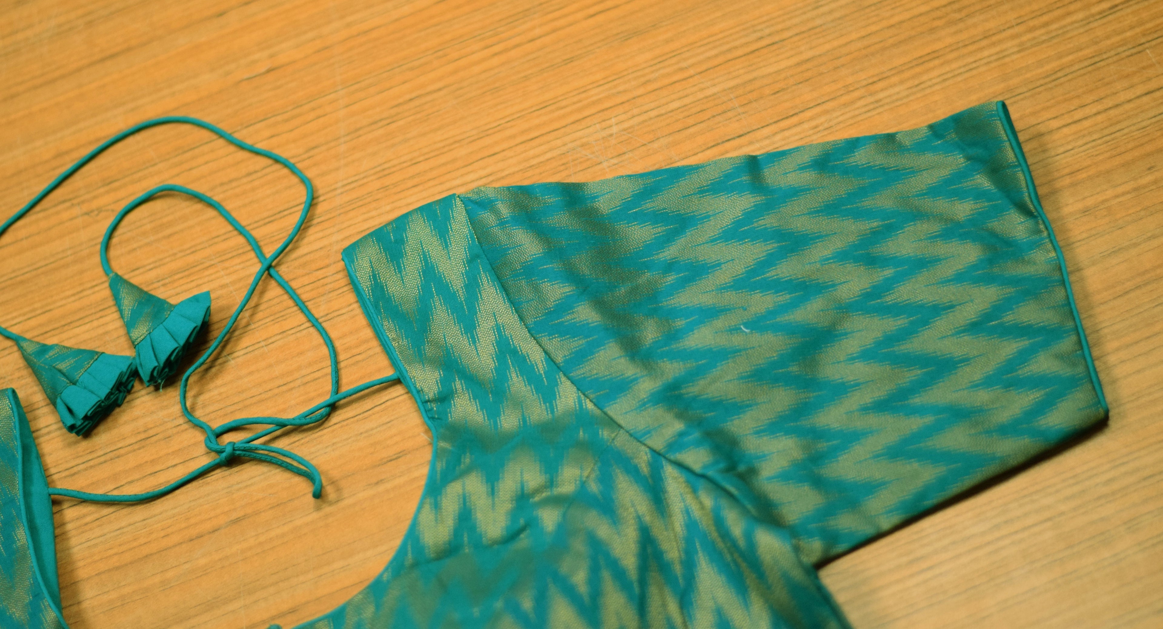 Women's Chanderi Silk Front Open Saree Blouse | Ready-to-Wear Designer Blouse | Teal Zigzag Pattern
