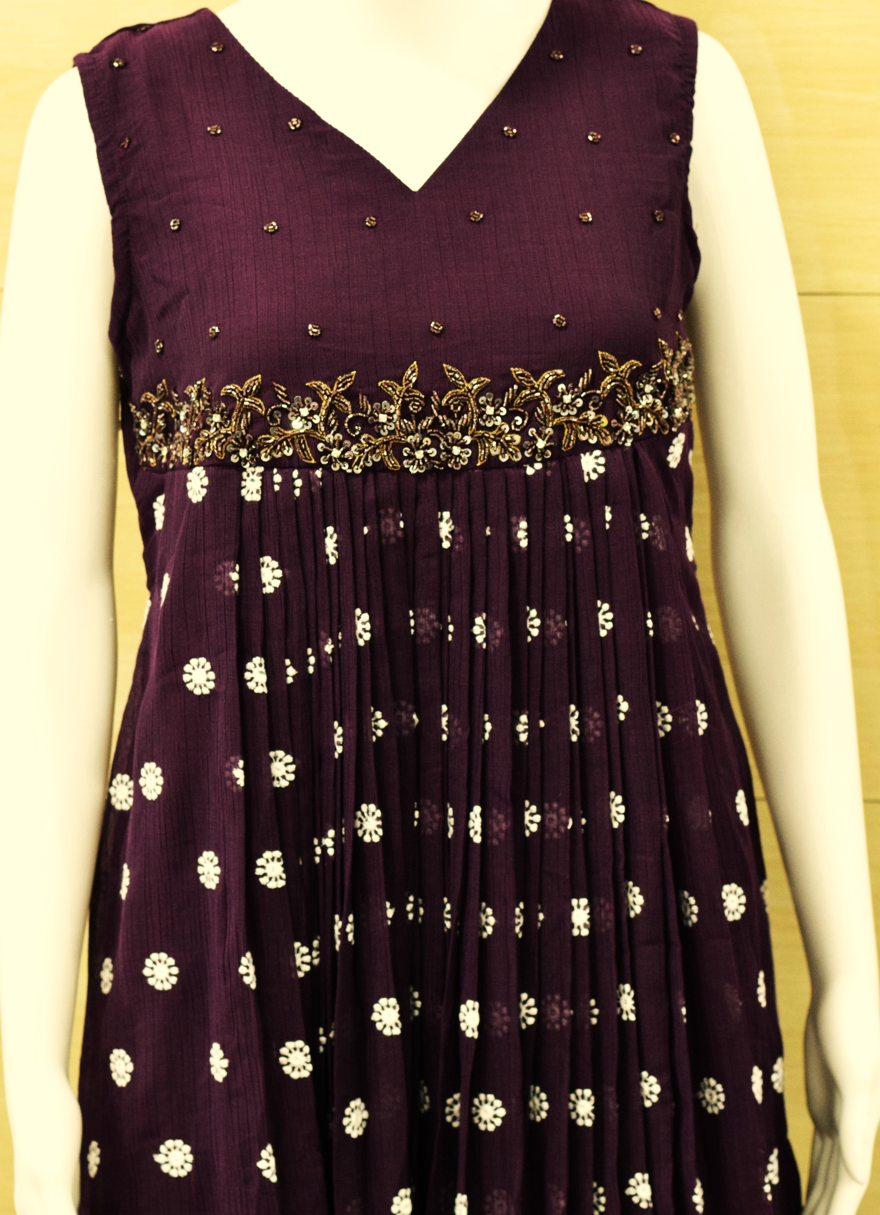 Women's Mull Chiffon Embroidered Churidar Top – Sleeveless V-Neck Printed Kurti (Top Only with Sleeve Fabric Inside) – Purple