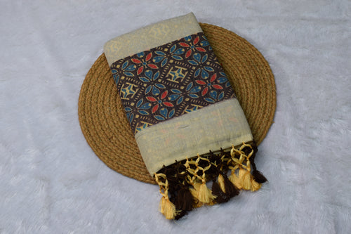 Ajrakh Print Linen Saree Set with Matching Blouse Piece - Handcrafted Block Print - Main Product Image - Linen - Nushio