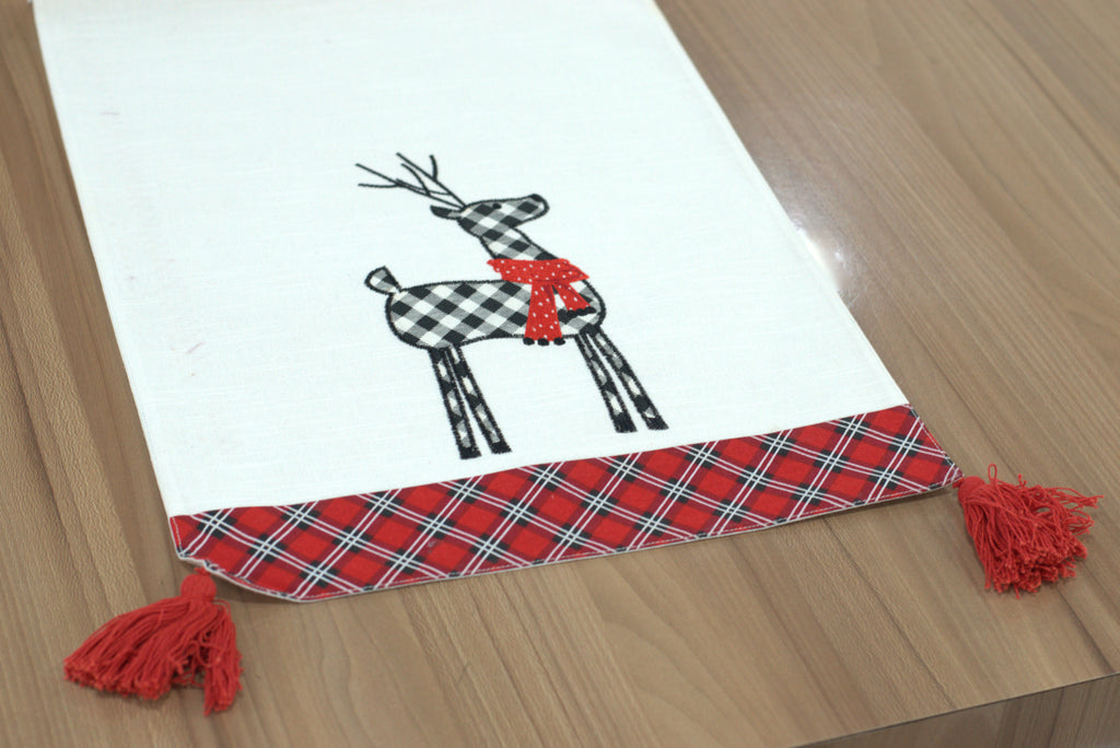 Festive Reindeer Table Runner - Detail View - Nushio