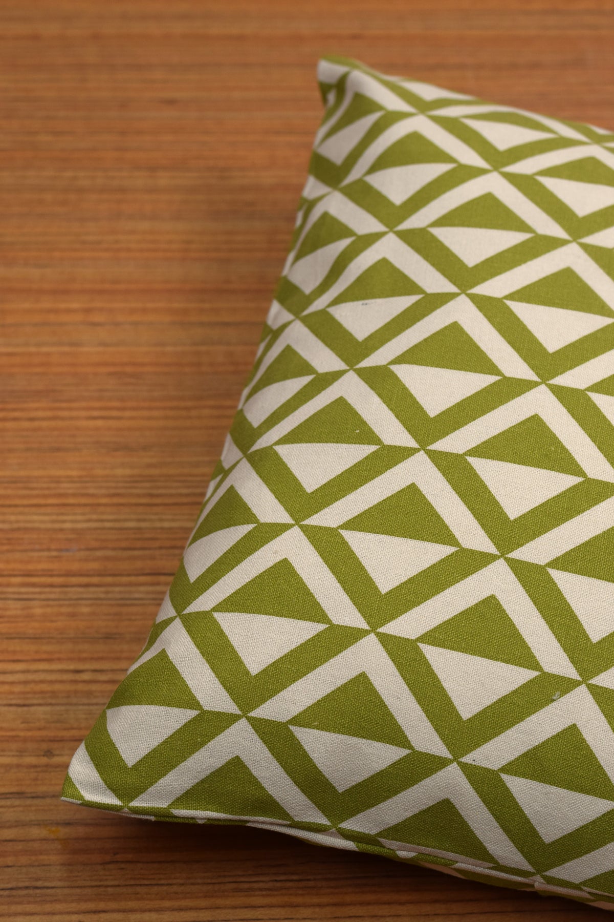 Green & White Geometric Printed Cushion Cover – 16 x 16 Inches | – Nushio by Pulpel