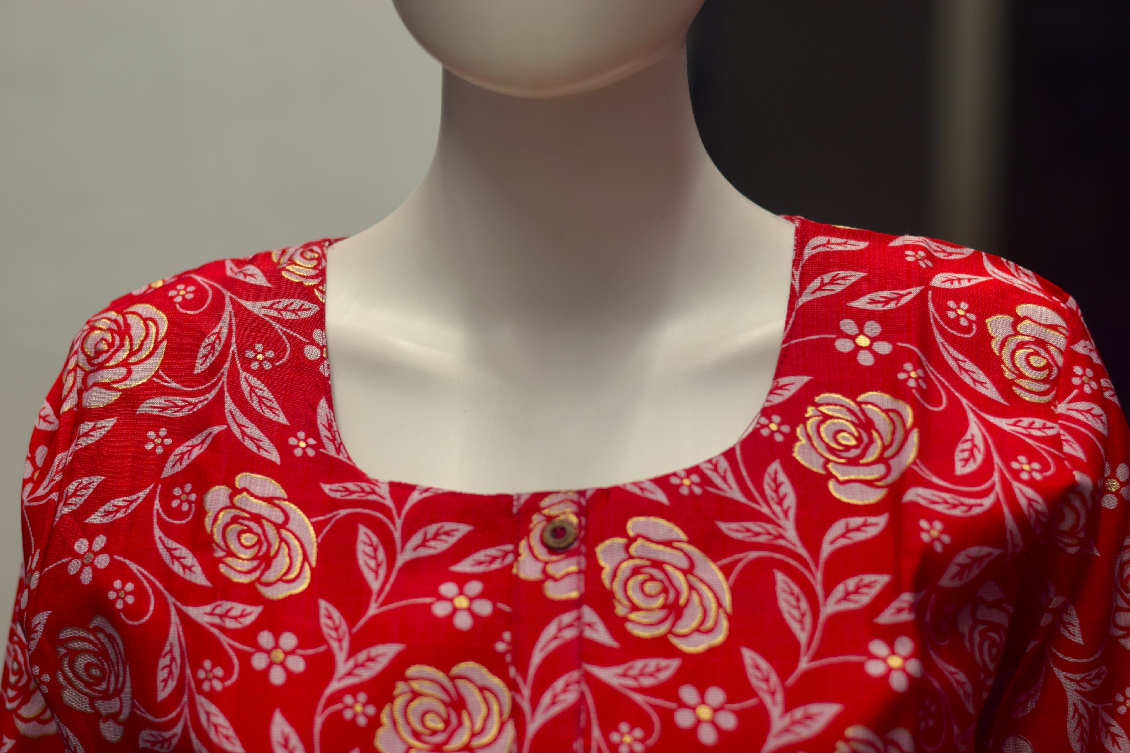 Women’s Red Floral Printed Cotton churidar Top – L Size | Casual Comfort Tunic