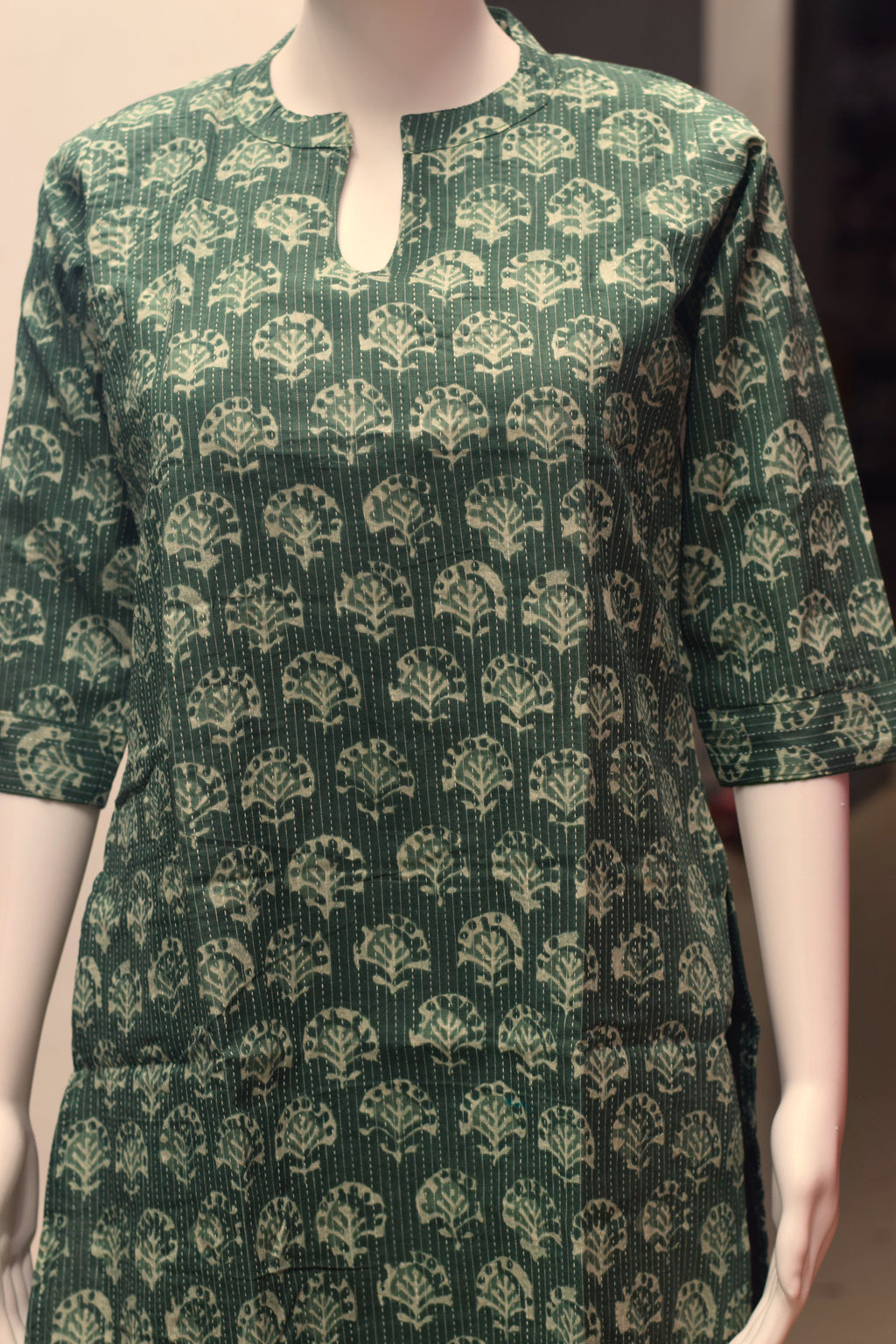 Women’s Green Printed Churidar Kurti Top – M Size | Elegant Everyday Wear