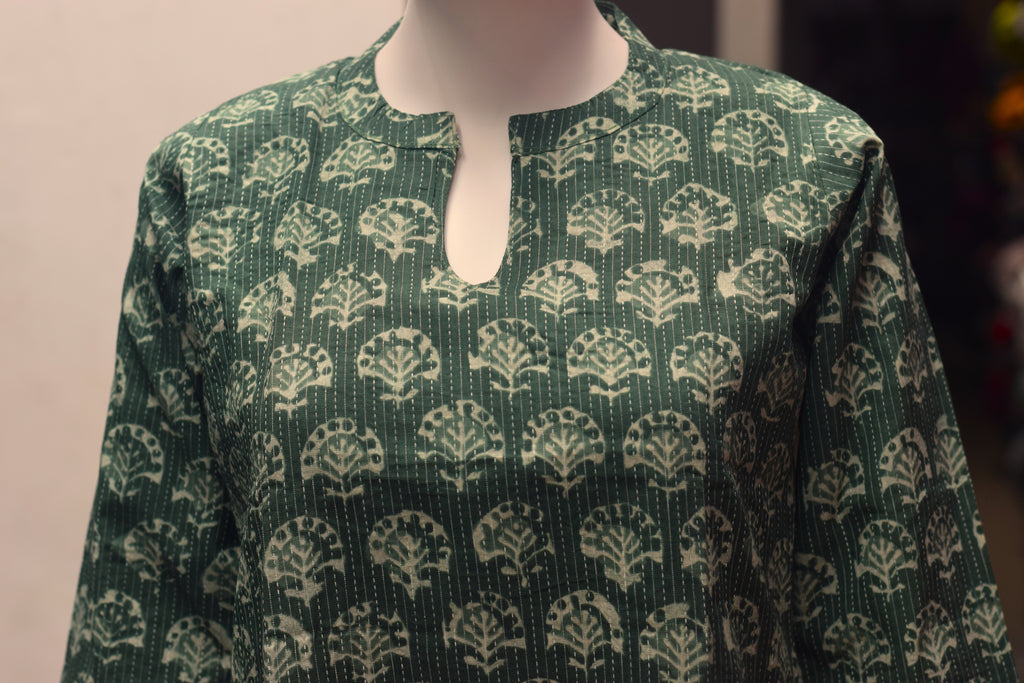 Women’s Green Printed Churidar Kurti Top – M Size | Elegant Everyday Wear