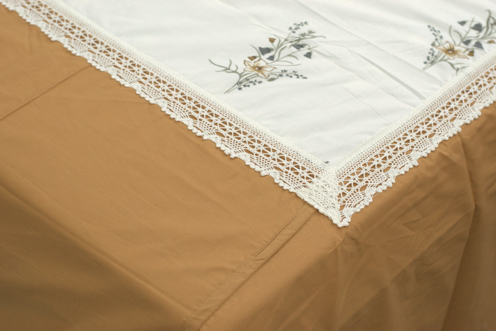 Elegant Floral King Size Bedspread Set – White & Mustard | 100" x 100"