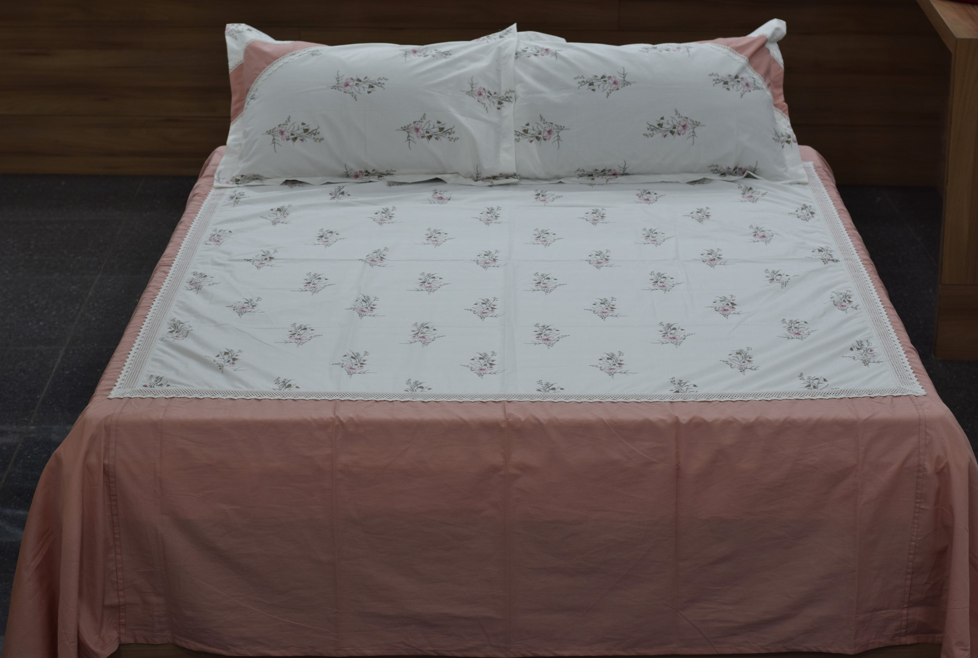 King Size Floral Cotton Bedspread Set with 2 Pillow Covers – White & Blush Pink | 98" x 106"
