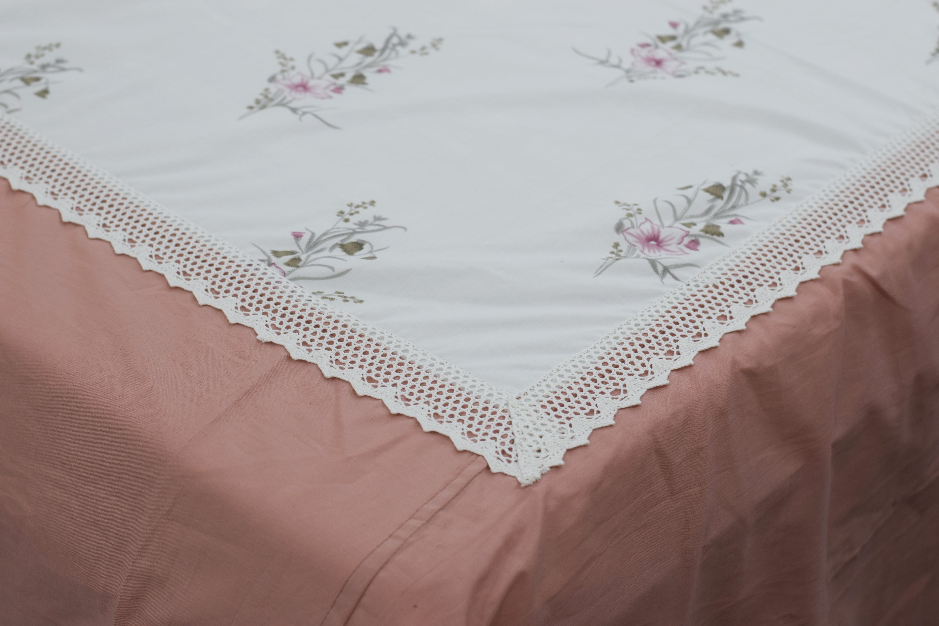 King Size Floral Cotton Bedspread Set with 2 Pillow Covers – White & Blush Pink | 98" x 106"