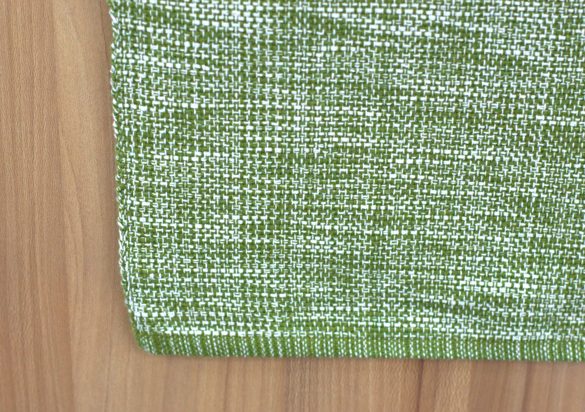 Green Textured Table Runner – 3 Meter Long x 40 cm Wide