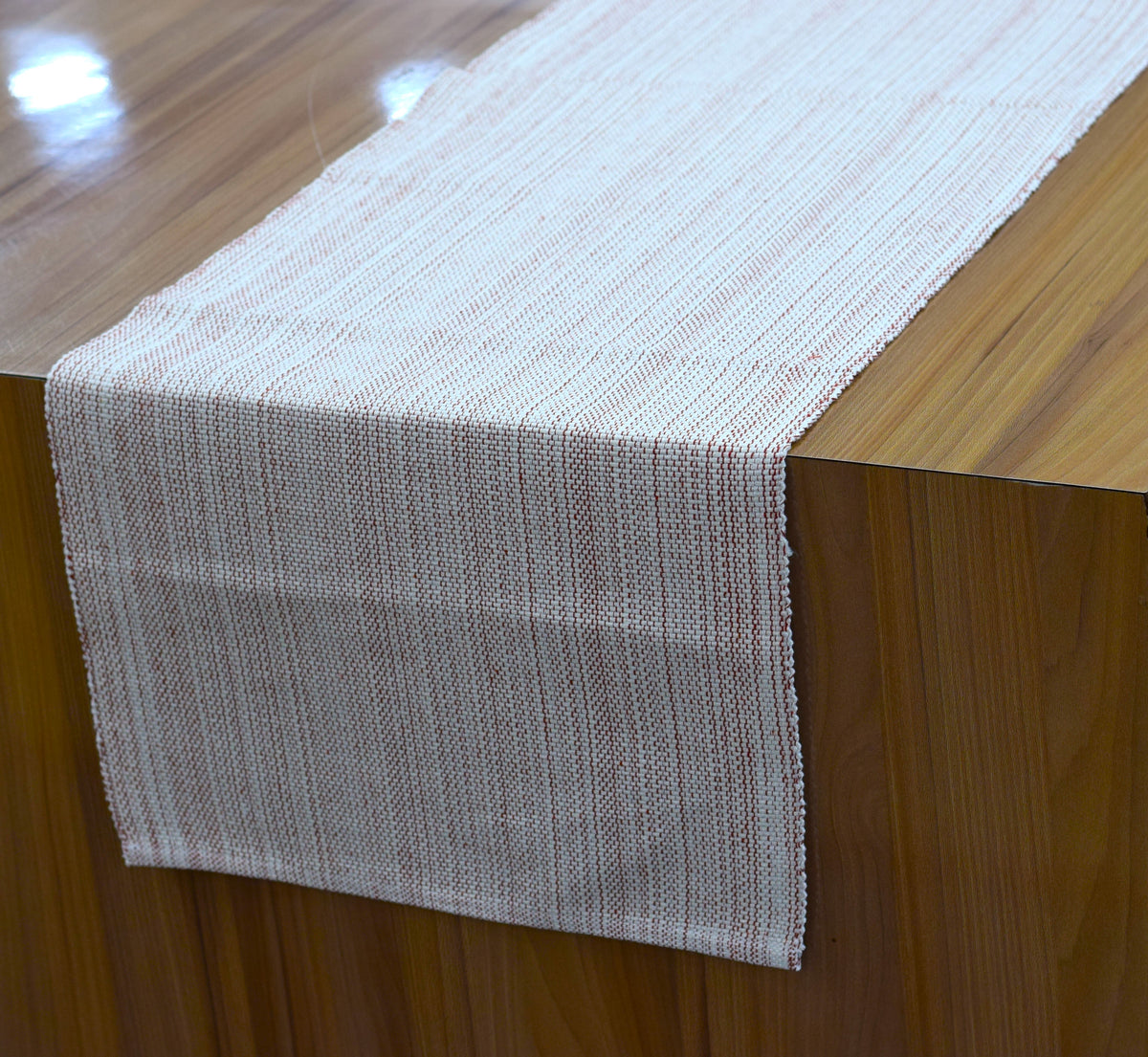Elegant Textured Table Runner – 3 Meter Length x 40 cm Width