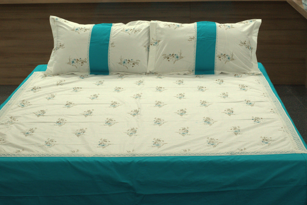 King Size White & Teal Floral Bedspread Set with Pillow Covers – 100" x 100"