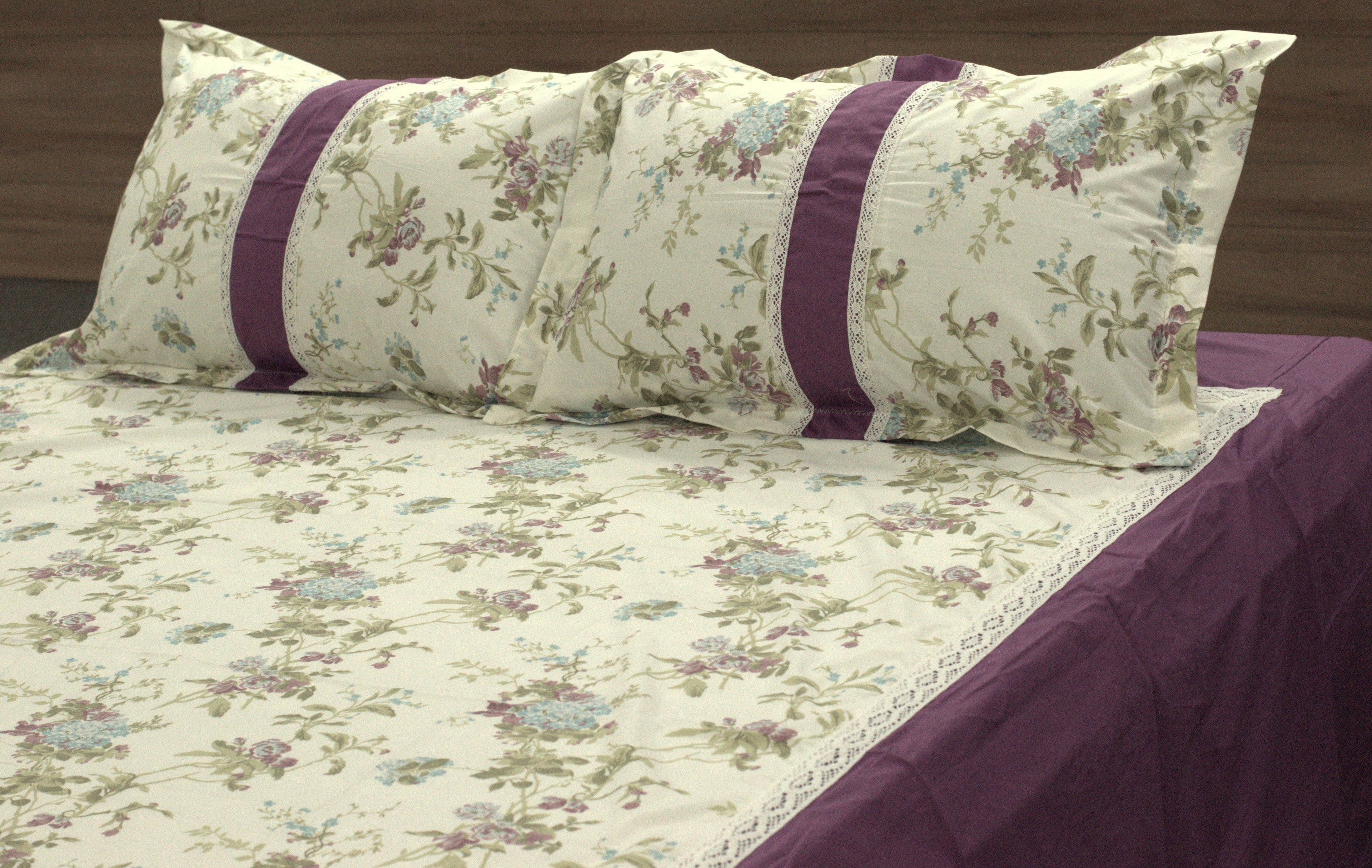 Elegant Lavender Floral King Size Bedspread Set – 100" x 100" with Matching Pillow Covers