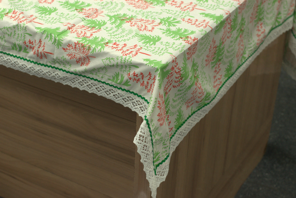 Green & Red Floral Printed Table Cloth with Lace Border – 210 × – Nushio by Pulpel