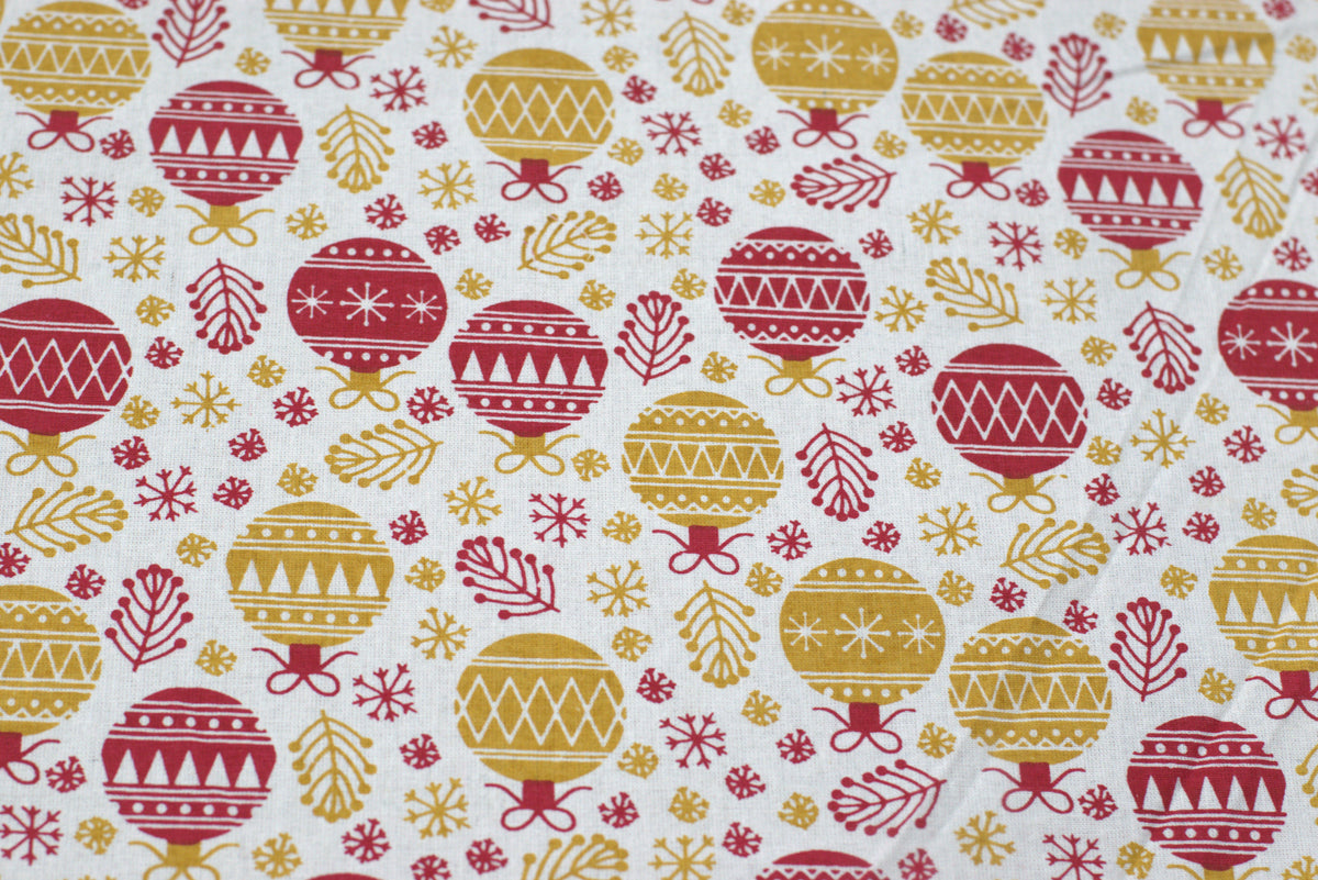Festive Red &Yellow Christmas Print Tablecloth with White Lace – Nushio by Pulpel