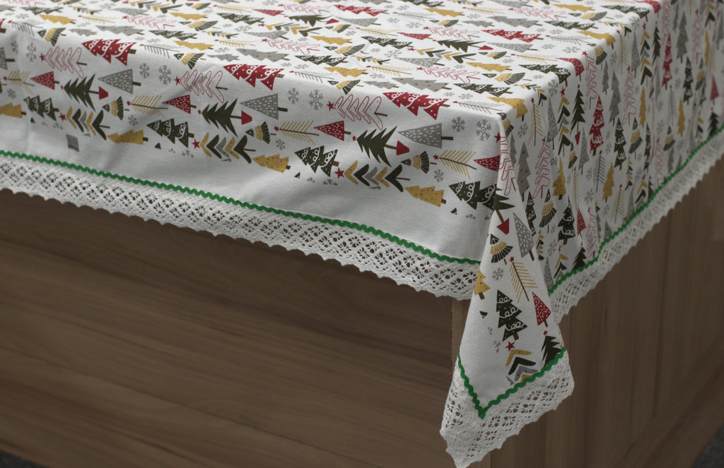 Christmas Tree Printed Table Cloth with Green Border & Lace Trim – Nushio by Pulpel