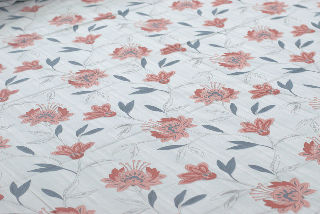 Soft Floral Print Queen Size Bedsheet with 2 Pillow Covers – Elegant Cotton Comfort