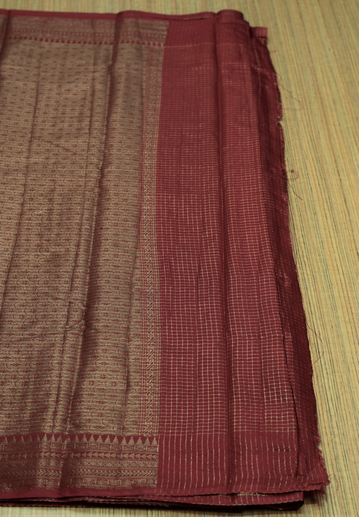 Deep Purple Semi Banarasi Saree with Contrasting Maroon Zari – Nushio by Pulpel