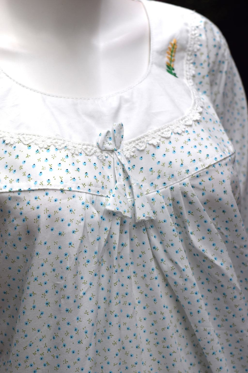 Women's Floral Comfort Nighty – White with Blue Prints