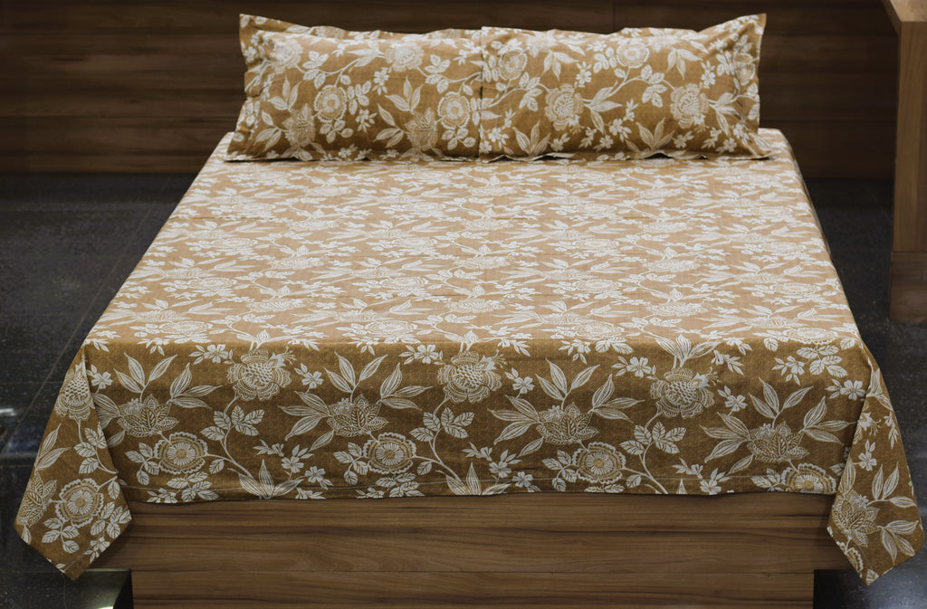 Elegant Floral Queen Size Bedsheet with Pillow Covers – Soft Cotton Blend | Brown & White