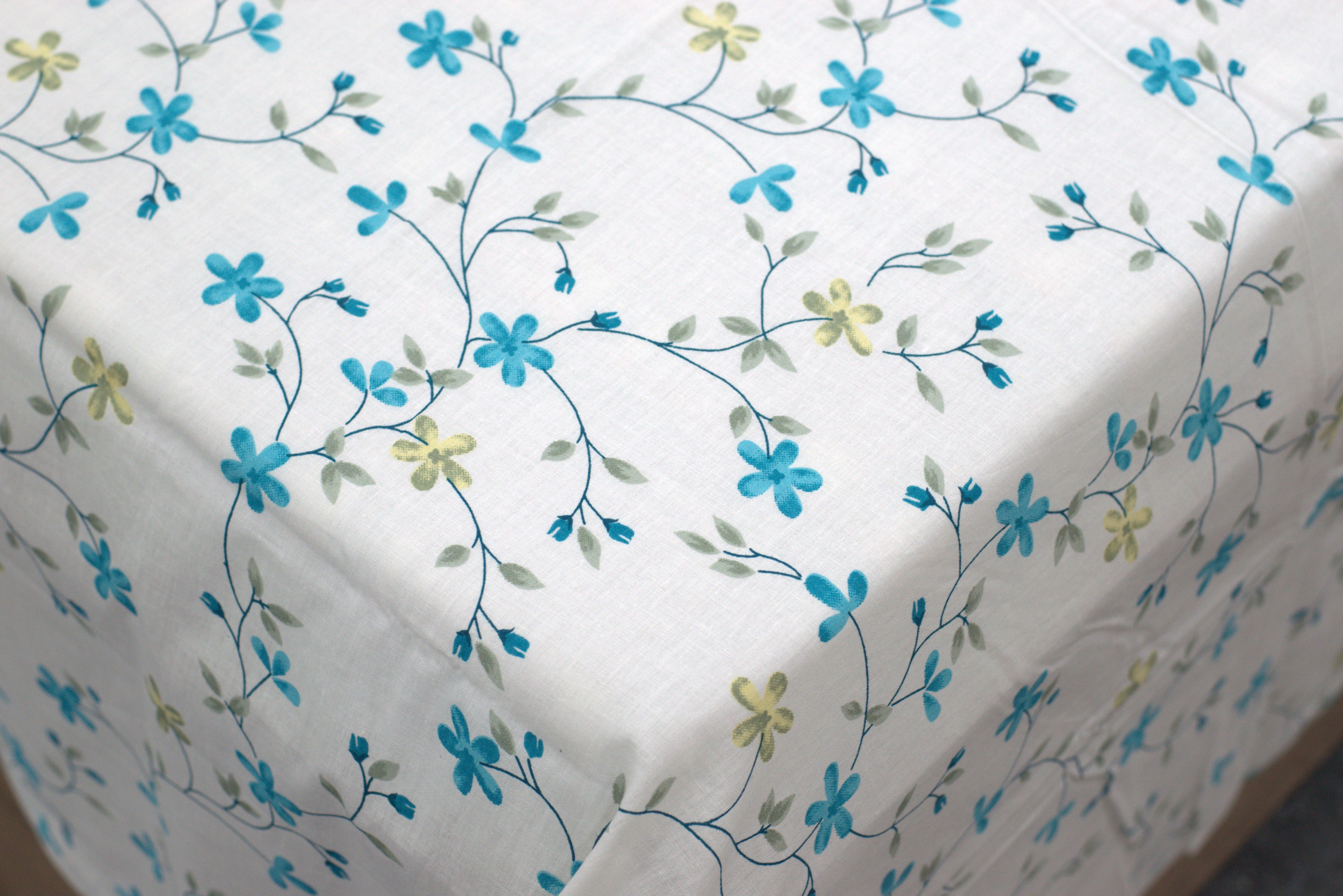 Blue Floral Queen Size Cotton Bedsheet with Pillow Covers