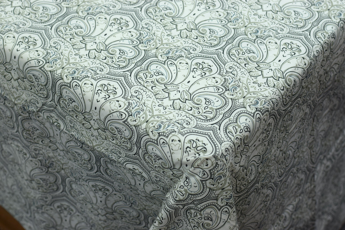 King Size Cotton Bedsheet 110 x 110 Inches – Elegant Printed Design
