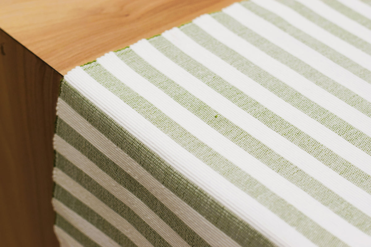 Green & White Striped Table Runner – 118 × 33 cm