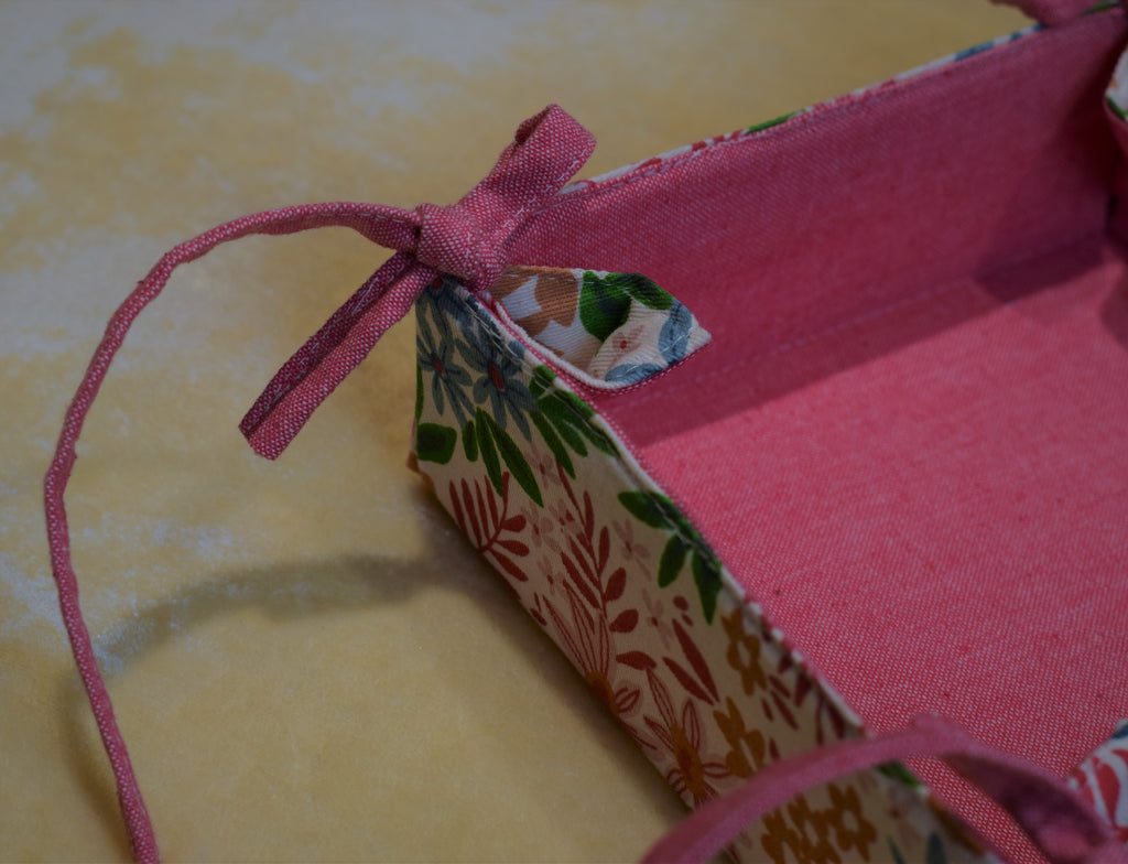 Floral Fabric Bread Basket – 30x30 cm Collapsible Table Caddy