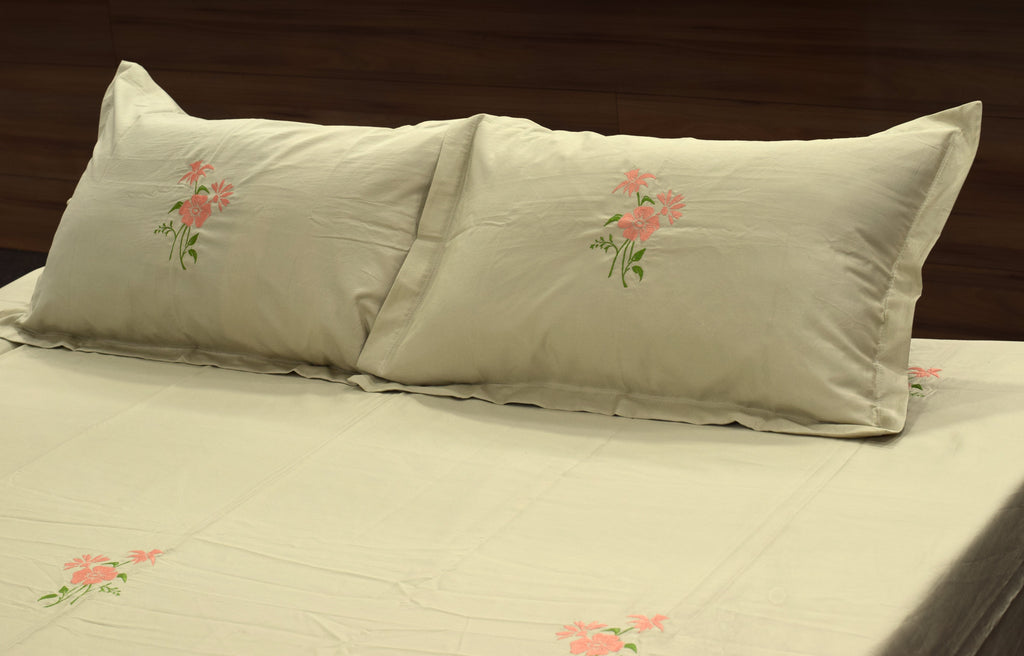 Cotton Blend Bedspread with Elegant Floral Embroidery – 96 × 116 Inches