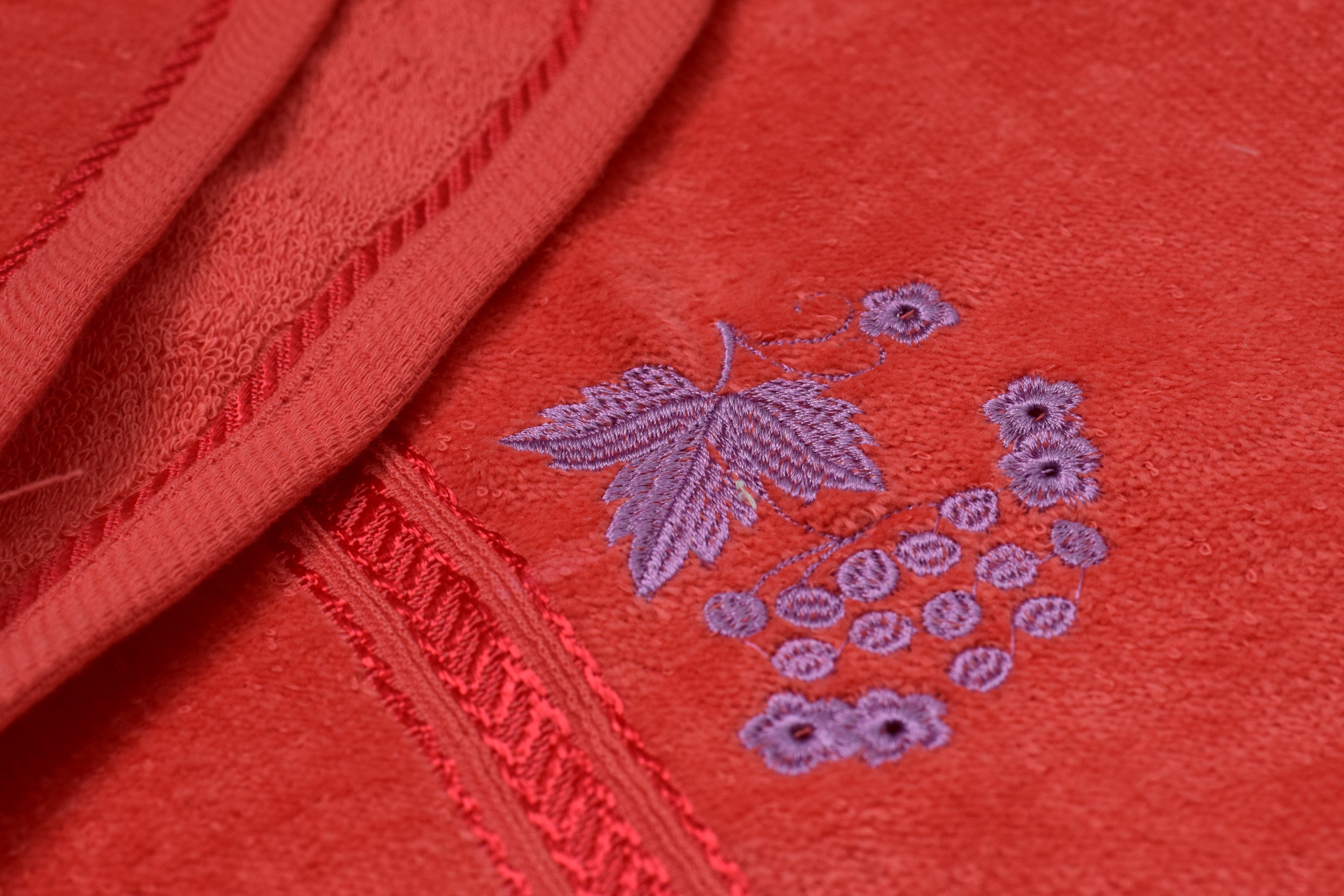 Premium Turkish Embroidered Hand Towel – Soft Cotton, Elegant Floral Design