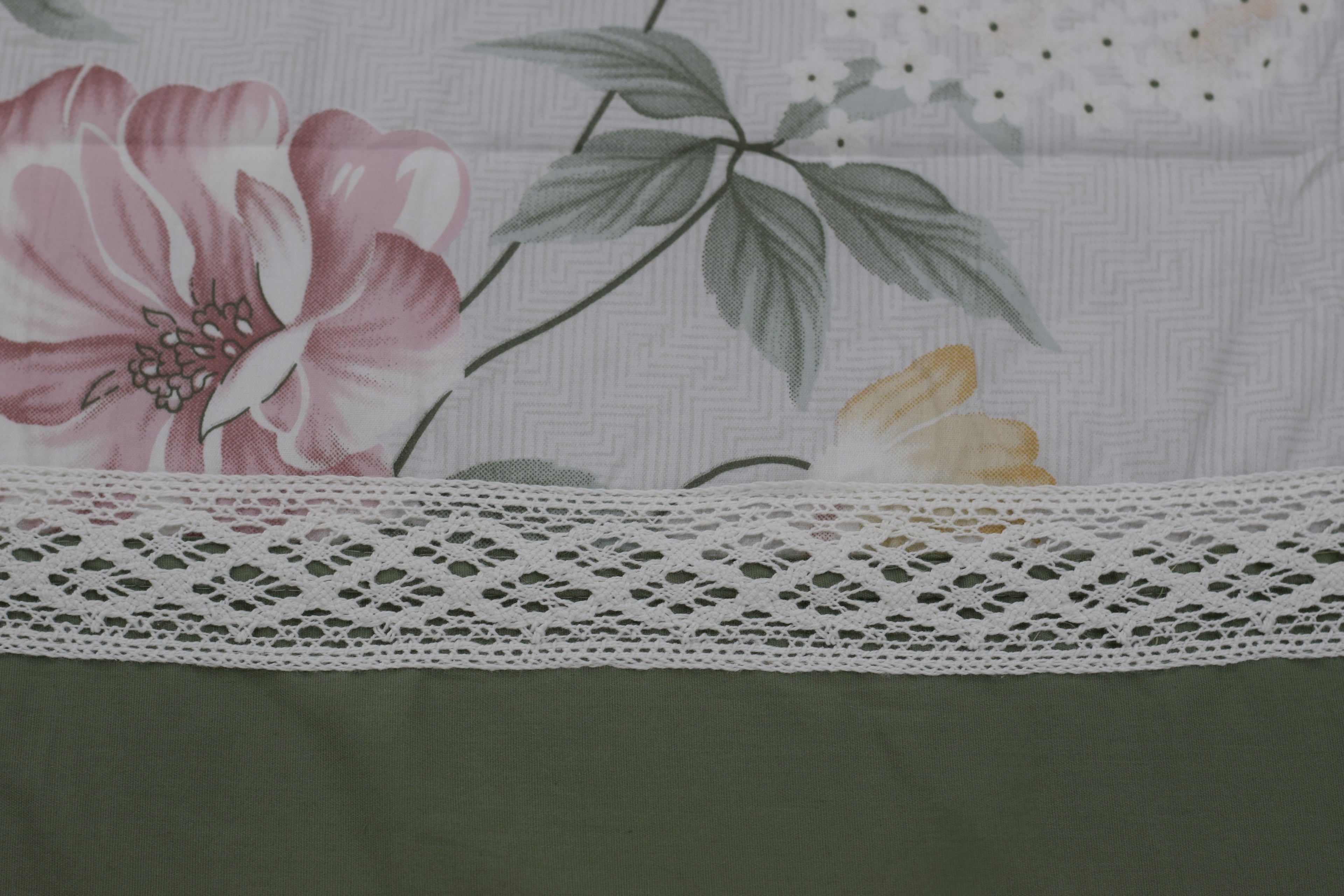 Sage Green Floral King Size Bedspread with Pillow Covers | Elegant Botanical Bed Cover