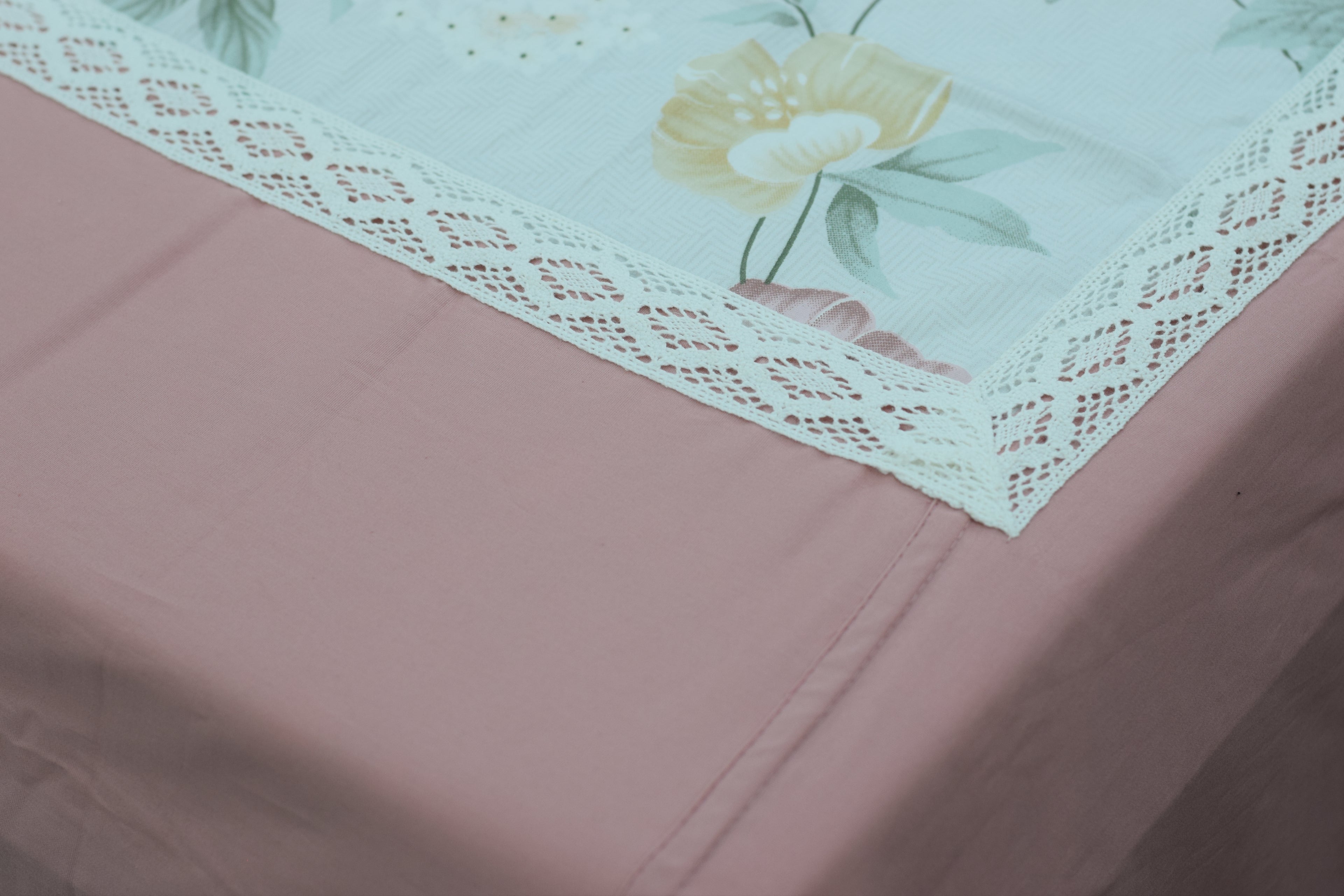 Blush Bloom Floral King Size Bedspread with Pillow Covers