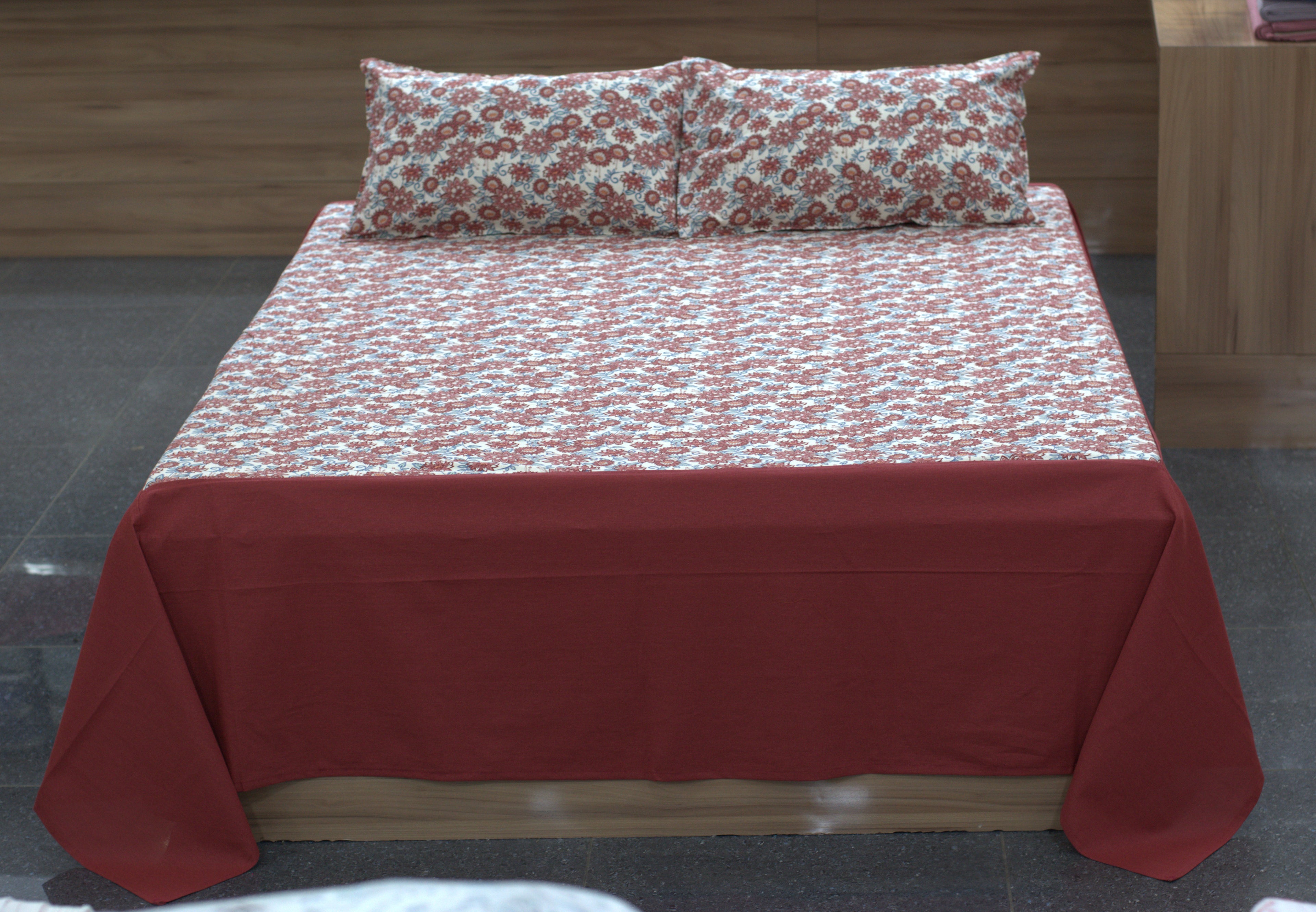 Premium Floral King Size Cotton Bedspread (100"x110") with Matching Pillow Covers - Maroon & Cream